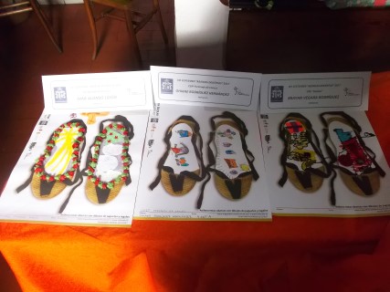 Entregados los premios del VIII Certamen Escolar 'Las abarcas desiertas' a niños de los colegios oriolanos Nuestra Señora del Carmen, CEIP Fernando de Loaces y CRA Azahar de La Matanza