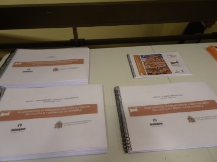 El Pan Director del Castillo y Murallas de Orihuela y la arquitectura defensiva de España se podrán ver hasta el jueves 5 de diciembre a través de exposiciones organizadas por ADAMACO y la Concejalía de Patrimonio Histórico