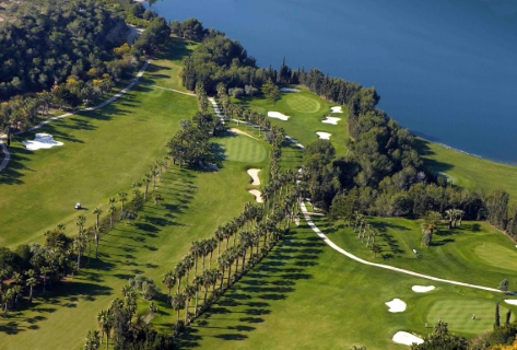 Abiertos cuatro de los cinco campos de golf de Orihuela en la fase 1 de la desescalada de la crisis sanitaria por el coronavirus