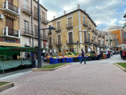 El Ayuntamiento de Orihuela volverá a abrir los mercados de todo el municipio desde el lunes 11 de mayo, tras ser autorizado a hacerlo en la fase 1 del plan de desescalada