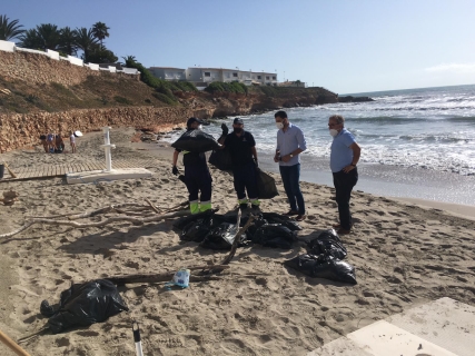 La Concejalía de Limpieza Viaria y RSU de Orihuela realiza servicios de limpieza y desinfección en la costa oriolana con el refuerzo de 39 nuevos trabajadores durante la crisis sanitaria del coronavirus