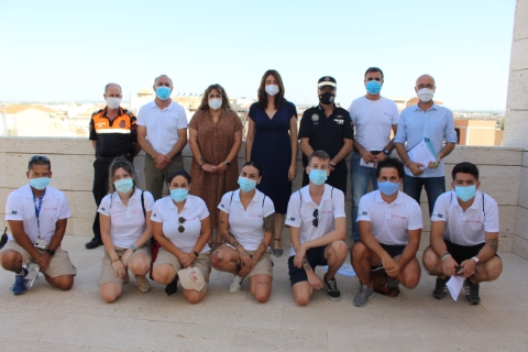 Las playas de Pilar de la Horadada tendrán a 13 informadores para realizar labores informativas y contribuir a ofrecer la máxima seguridad en los arenales
