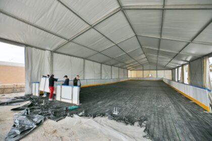 Torrevieja, evento: Sesiones para practicar patinaje en pista de hielo natural, organizadas por la Concejalía de Comercio, Hostelería y Turismo
