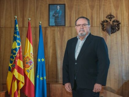 El concejal de Educación, Seguridad Ciudadana y Playas, Ramón López Cabrera./TCVB El Ayuntamiento declara tres días de luto oficial por el fallecimiento del concejal de Educación, Ramón López Cabrera
