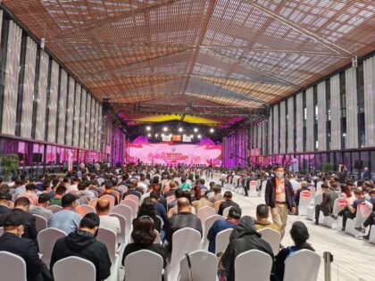 España florece en China gracias al pabellón de Orihuela en el día de la inauguración de la X Feria Internacional de Shangái