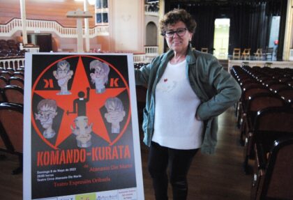 Manoli García, directora de 'Teatro Expresión': "Monté en su día 'Komando-Kurata' junto a Atanasio y tenía ganas de darle vida otra vez, llevarlo a escena con todo el juego teatral que él nos dejó y mejorando en algunas cosas''