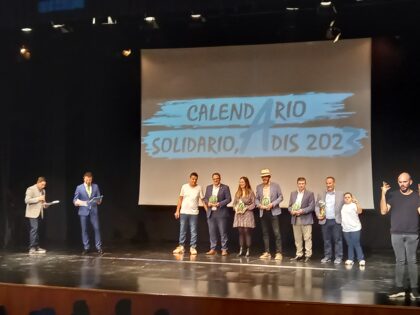 ADIS presenta y pone a la venta su calendario solidario 2023