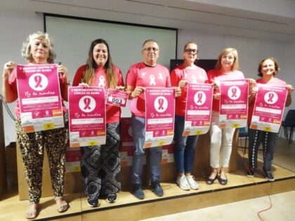 La V Marcha contra el Cáncer de Mama se vuelve más solidaria