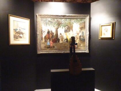 El Museo de la Fundación Pedrera reabre sus puertas con una exposición que reaviva los sentidos con la pintura, la escultura y la música en una experiencia única
